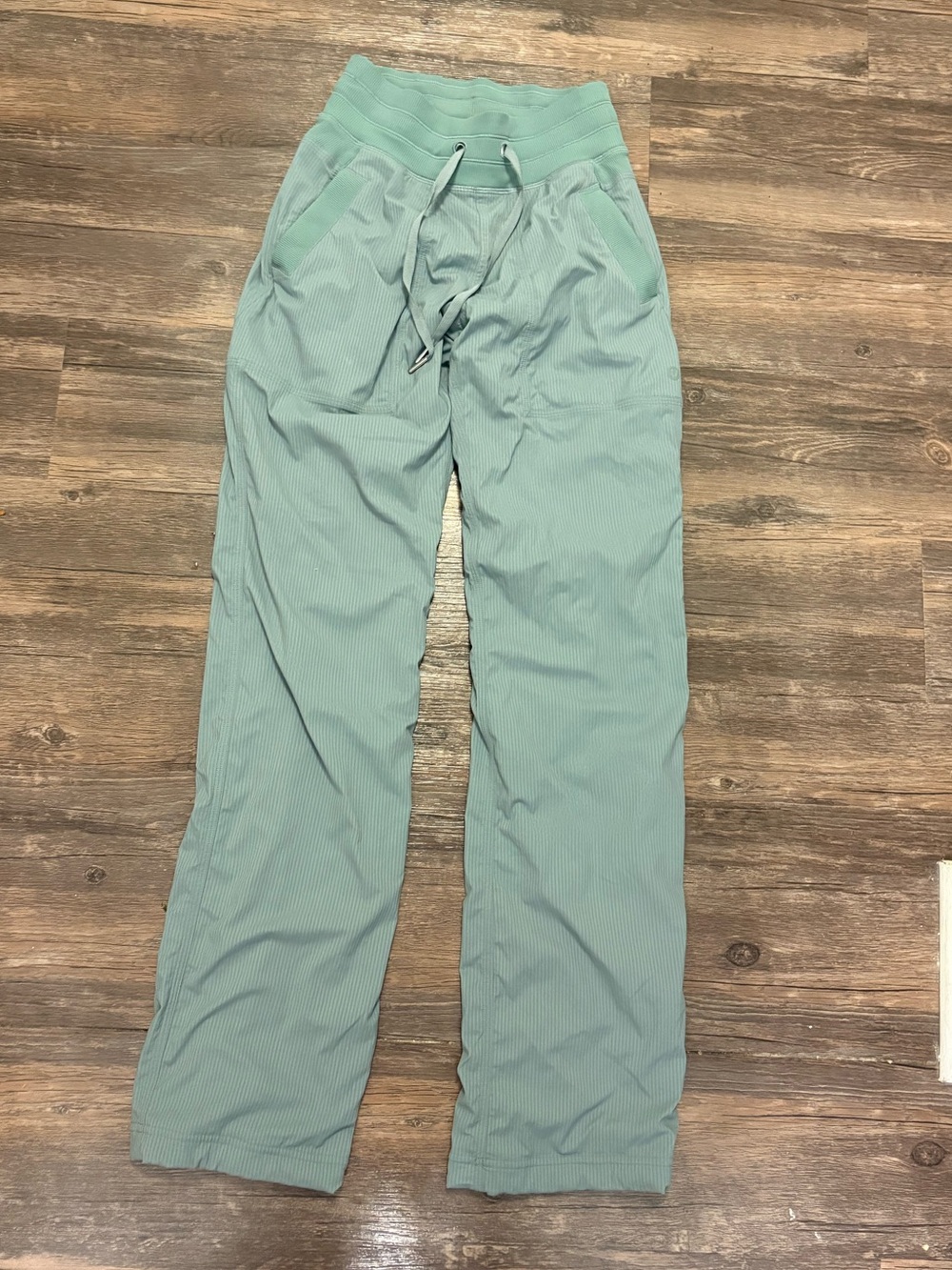 Lululemon dance studio mid rise